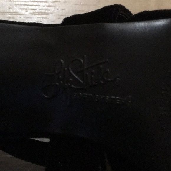 Life Stride Flex Soft System Black Pointy Toe Velvet Strappy Heels Size 6 - Picture 4 of 11